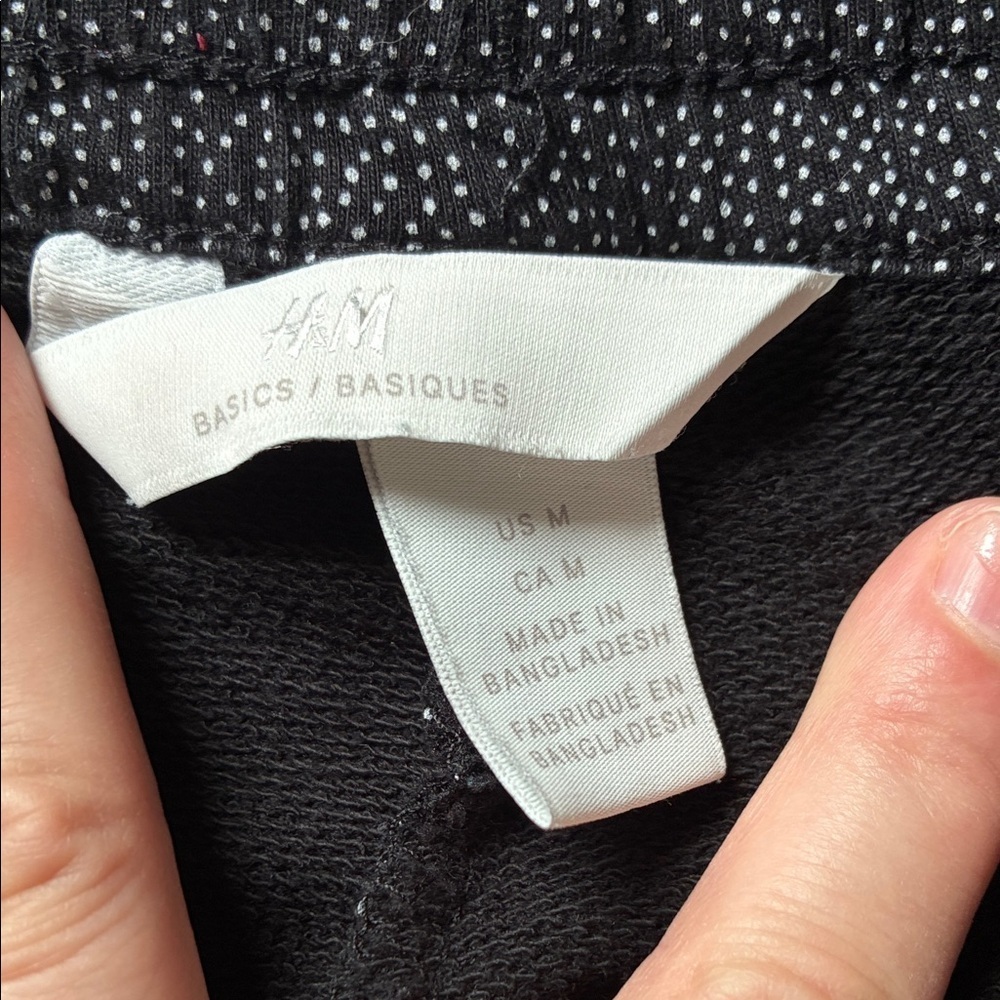 H&M Black and white Athletic sweat Shorts medium - Picture 3 of 6